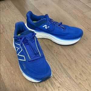 New Balance Fresh Foam X More v6 Sneakers Size 12
